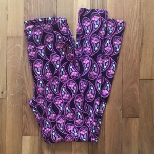 LuLaRoe Leggings, Black with Pink Paisley Print